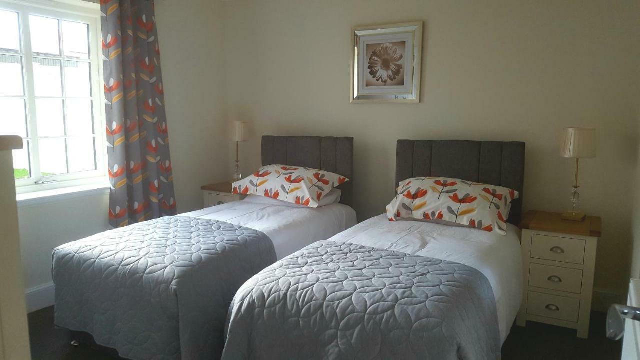 Olavat Cottage Detached Property With Parking Inverness Bagian luar foto