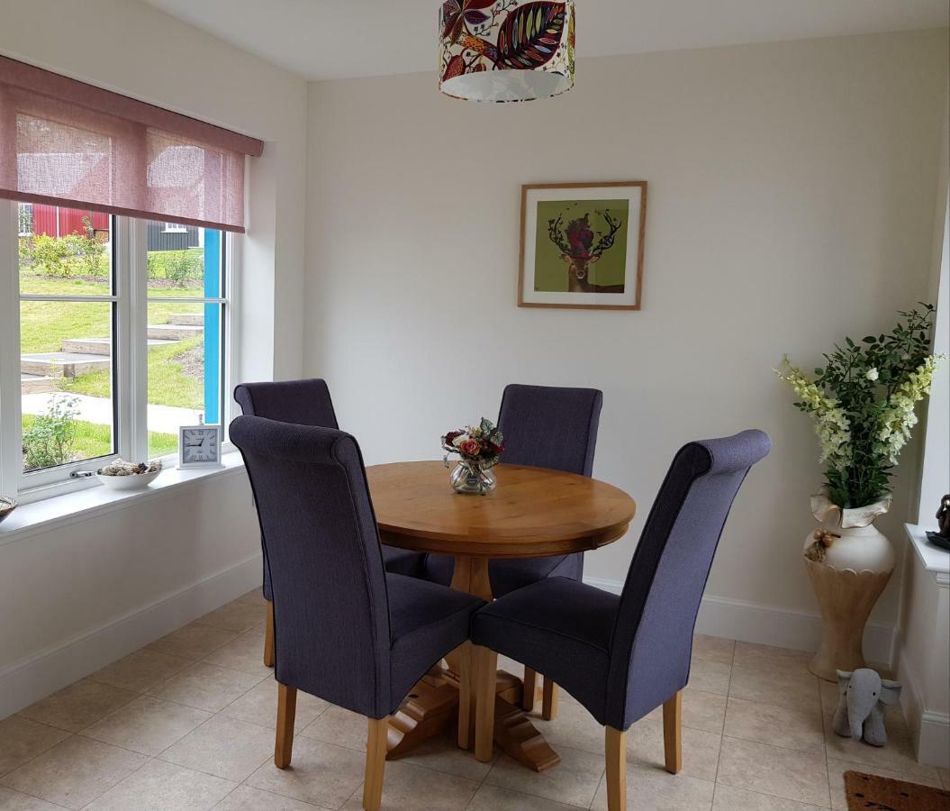 Olavat Cottage Detached Property With Parking Inverness Bagian luar foto